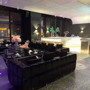 杭州翻台高的ktv招聘酒水促销员,跟领队还是直招