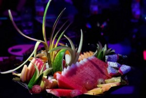 杭州豪华的夜总会ktv招聘酒水销售员,交五险一金吗？