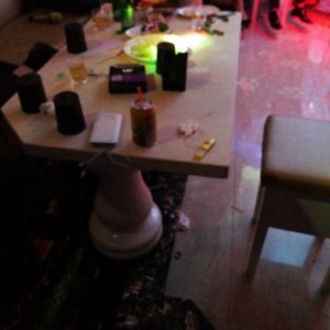 杭州小费高的夜场ktv招聘包厢陪唱,是否可以接受调休或者请假？