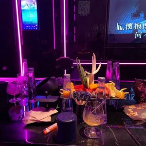 杭州富阳区大源镇附近夜场招聘包厢管家,是当天上班当天发薪吗？