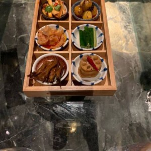 杭州日薪高的酒吧招聘商务接待,有身高要求吗？