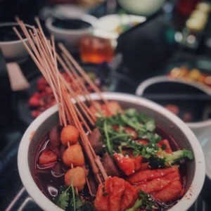 杭州临平区临平街道附近酒吧招聘包厢服务员,(不需要喝酒的)