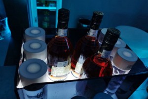 杭州拱墅区石桥街道附近夜场招聘包厢陪唱,(不收入职费,直接入职的)