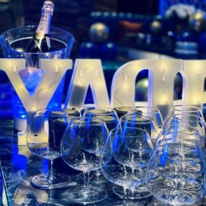 杭州萧山区萧山商业城附近酒吧招聘女招待,怎么面试