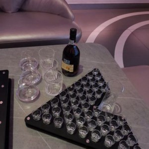 杭州上城区四季青街道附近夜场招聘商务礼仪,一个月工资多少