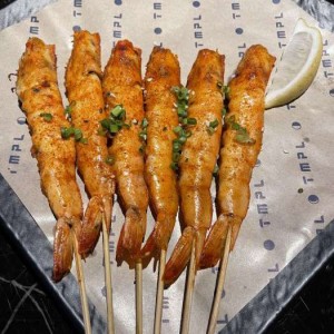 杭州临安区清凉峰镇附近夜总会招聘女服务员,招聘信息真实吗？