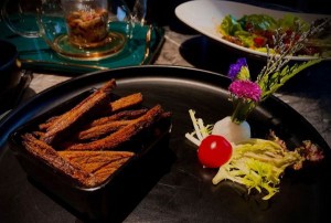 杭州上城区紫阳街道附近酒吧招聘酒水促销员,有学历要求吗？