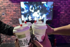 杭州富阳区银湖街道附近ktv招聘女服务员,(不需要工作服)