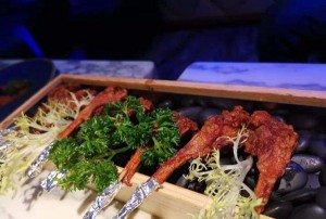 杭州知名的酒吧ktv招聘商务迎宾,招聘微信多少