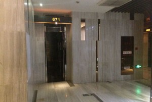 杭州滨江区附近夜总会招聘包厢服务员,(不需要工作服)