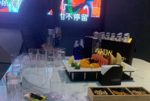 杭州富阳区万市镇附近ktv招聘女服务员,跟领队还是直招