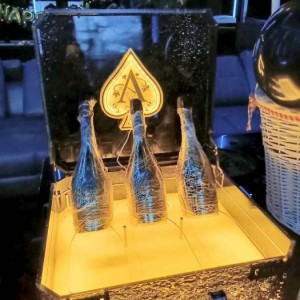 杭州拱墅区潮鸣街道附近夜场招聘包厢陪唱,上班需要喝酒吗？