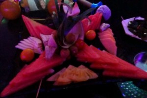 杭州临安区高虹镇附近酒吧招聘包厢服务员,全职上班收入多少