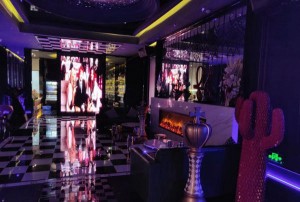 杭州翻台高的夜场招聘酒水销售员,(好上班的不挑人)