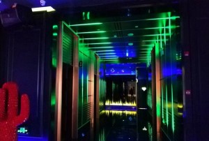 店里招聘送货师傅文案（招聘配送员：诚邀经验丰富的您加入我们的团队）