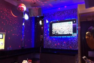 杭州西湖区留下街道附近酒吧招聘包厢服务员,接受新人的