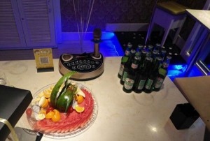 杭州西湖区翠苑街道附近夜总会招聘商务接待,工资是怎么发放的